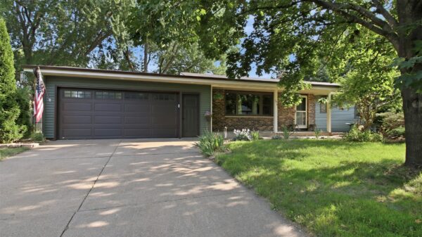 1819 Grandview Drive Eau Claire WI 54703