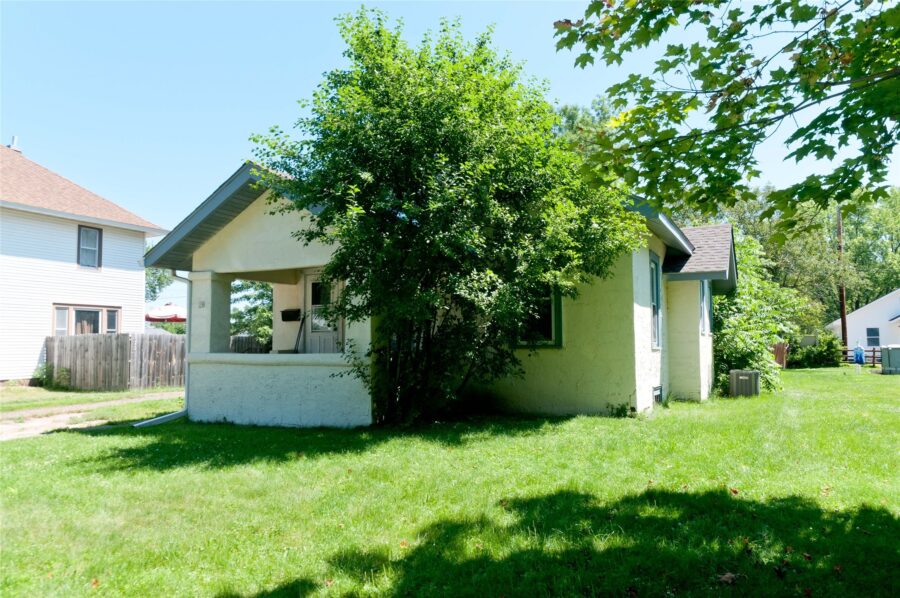 19 Hatten Avenue
