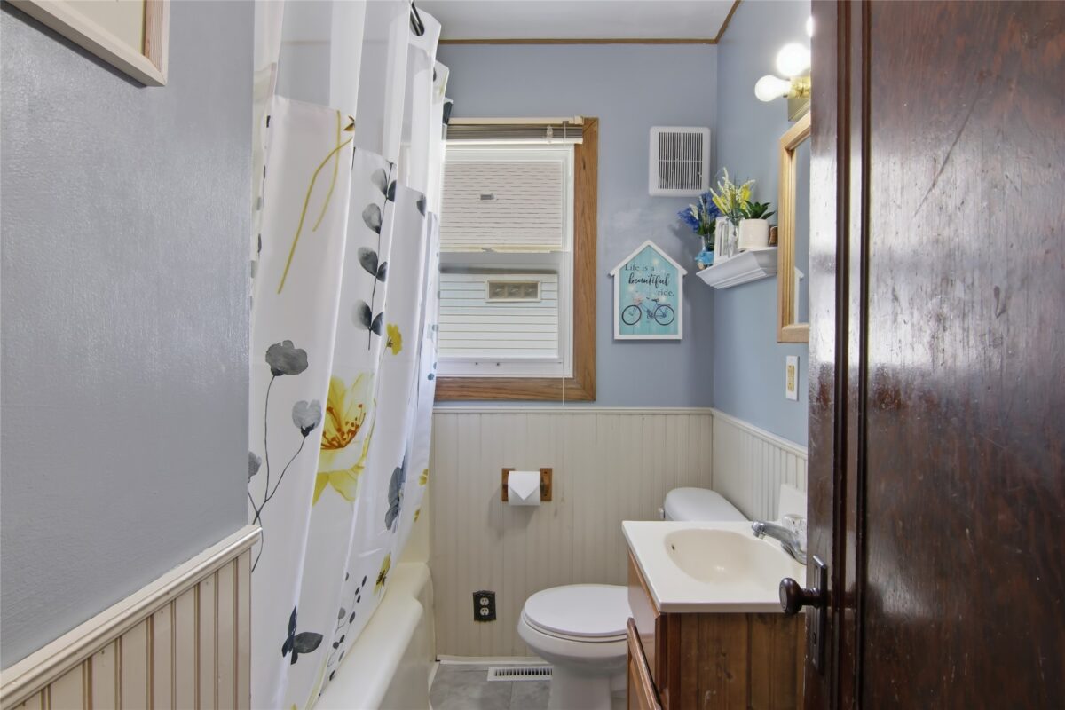 1906 9th Street, Eau Claire WI 54703 - Residential house for sale - MLS #1603975 - image11