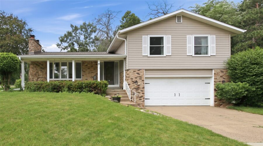 212 Country Club Lane