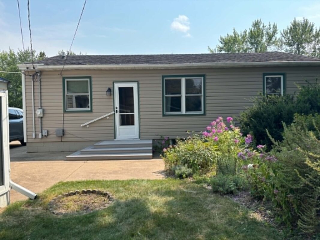2120 Valmont Avenue, Eau Claire WI 54701 - Residential house for sale - MLS #1603919 - image2