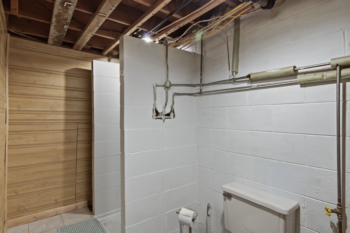2124 Edgewood Lane, Eau Claire WI 54703 - Residential house for sale - MLS #1604082 - image16