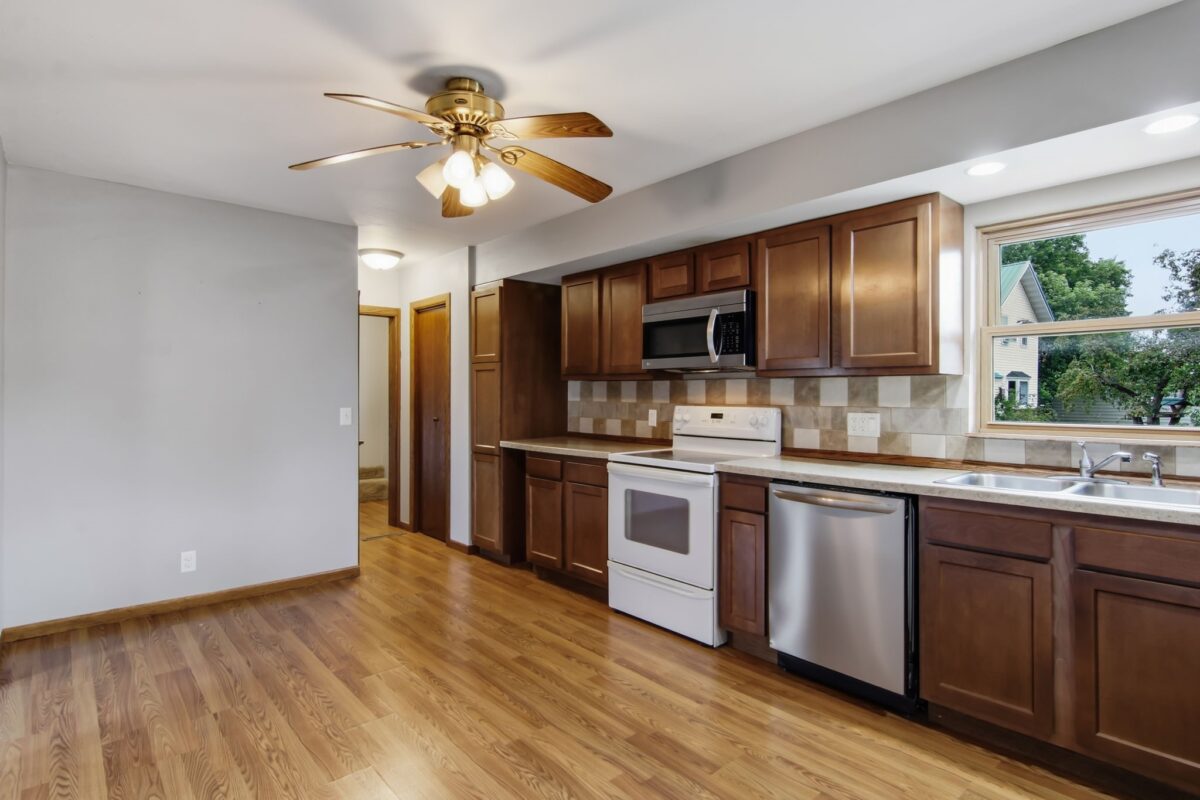 2124 Edgewood Lane, Eau Claire WI 54703 - Residential house for sale - MLS #1604082 - image7