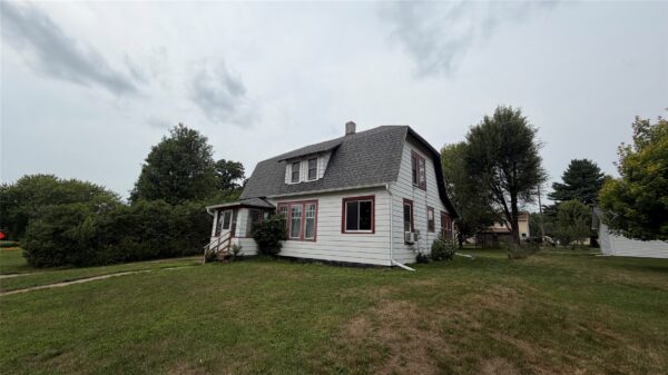 236 First Avenue Chippewa Falls WI 54729