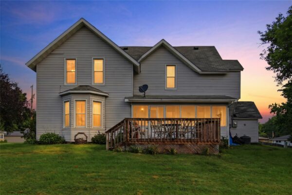 26050 Stebins Street Eleva WI 54738