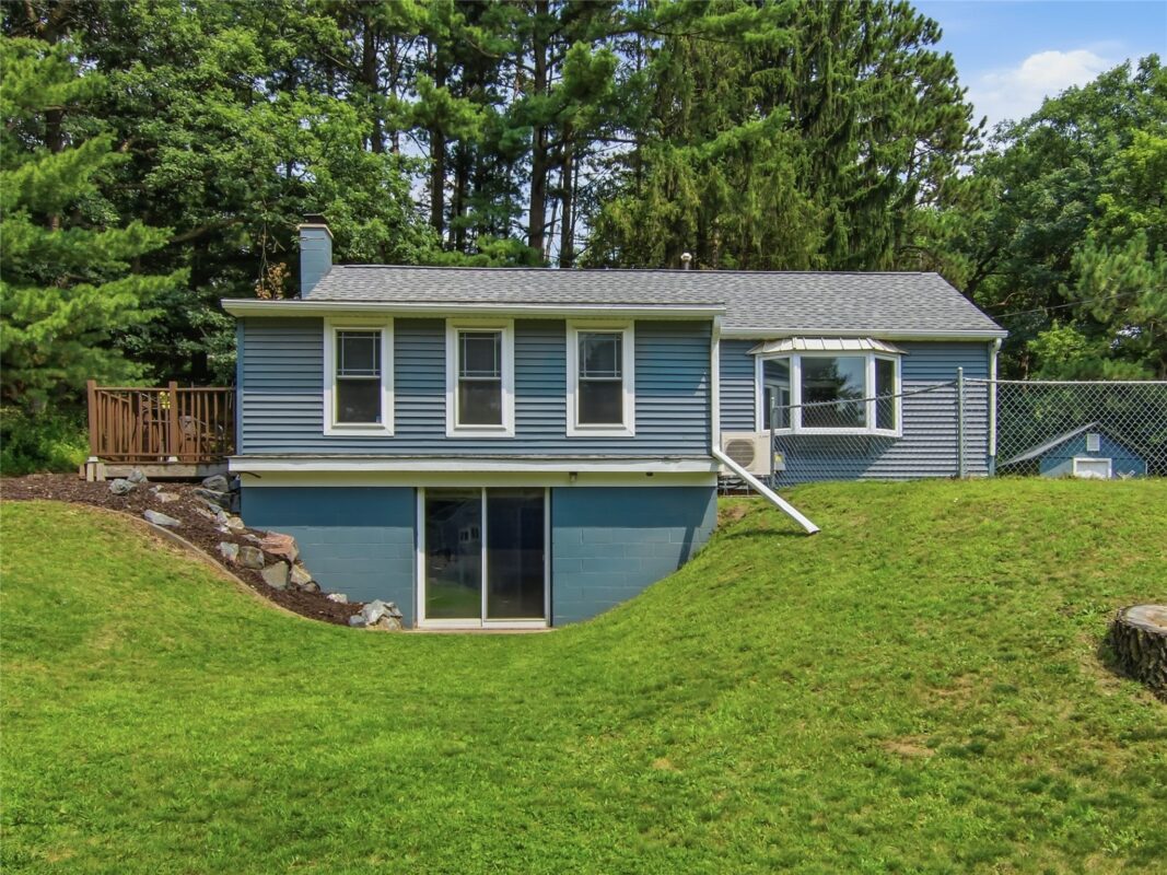 2634 South Slope Terrace, Eau Claire WI 54703 - Residential house for sale - MLS #1603525 - image2