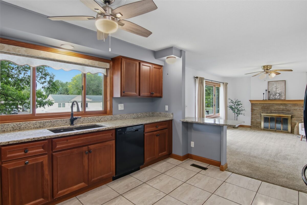 2715 Rudolph Road, Eau Claire WI 54701 - Residential house for sale - MLS #1601712 - image6
