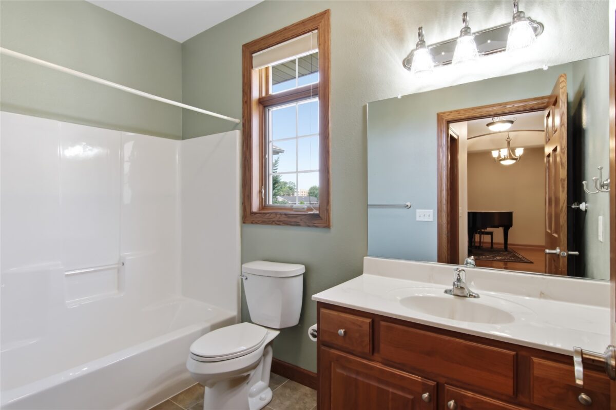 2912 Putnam Glen Place, Eau Claire WI 54701 - Residential house for sale - MLS #1603994 - image20