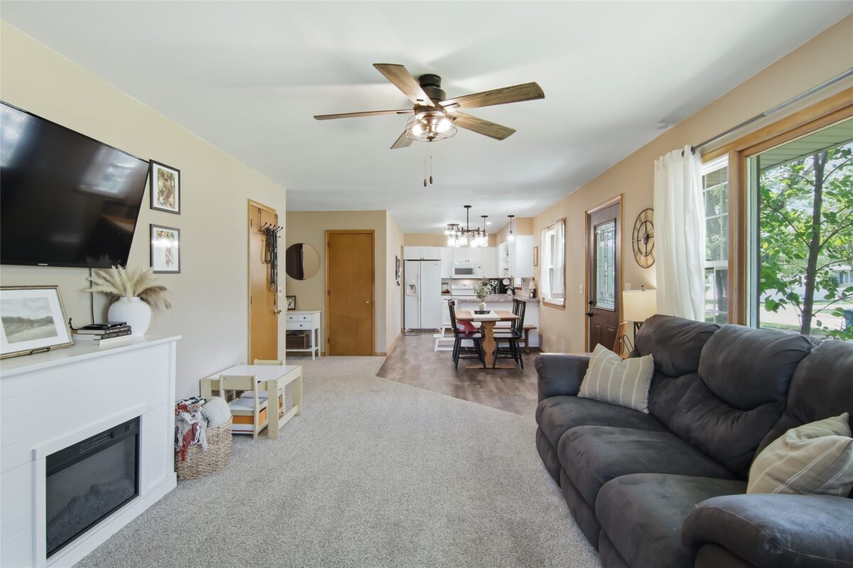 3027 Saturn Avenue, Eau Claire WI 54703 - Residential house for sale - MLS #1602706 - image3