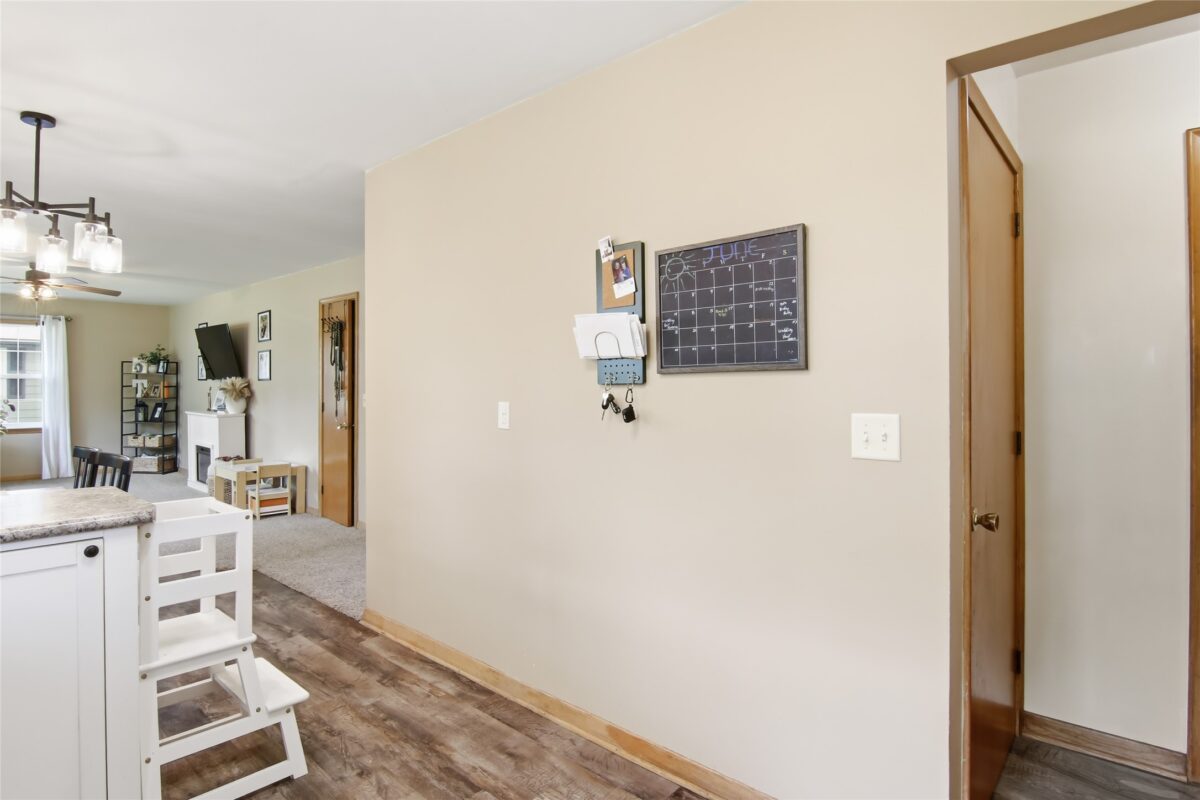 3027 Saturn Avenue, Eau Claire WI 54703 - Residential house for sale - MLS #1602706 - image8