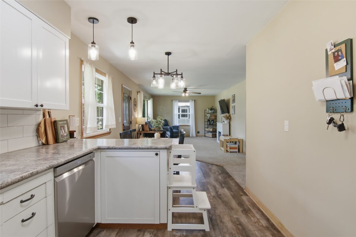 3027 Saturn Avenue, Eau Claire WI 54703 - Residential house for sale - MLS #1602706 - image9