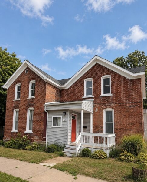 309 N Prairie Street