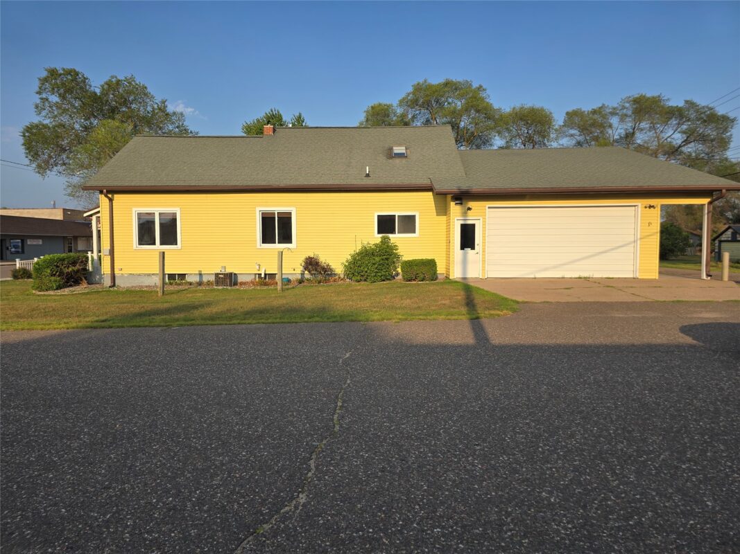 325 Knapp Street, Chetek WI 54728 - Residential house for sale - MLS #1603999 - image2