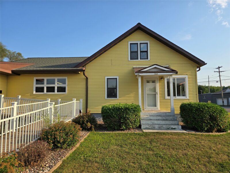 325 Knapp Street