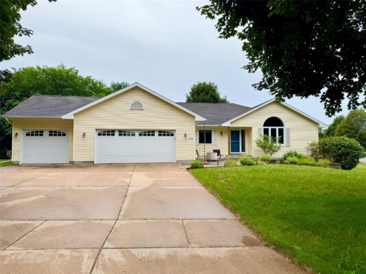 3506 Teal Court Eau Claire WI 54701