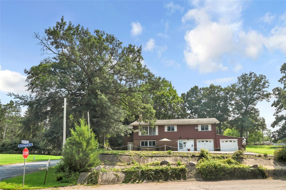 405 Oakwood Drive, Durand WI 54736 - Residential house for sale - MLS #1603797 - image2