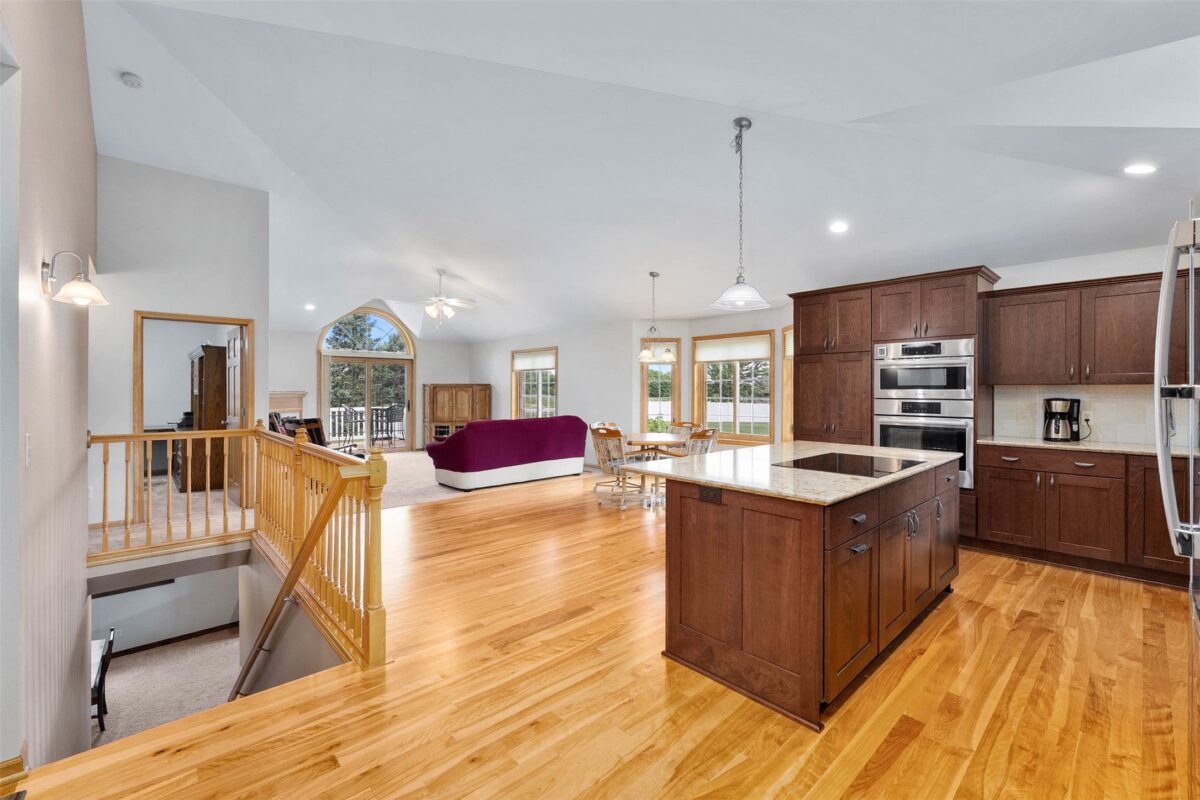 4274 Mill Ridge Circle, Eau Claire WI 54703 - Residential house for sale - MLS #1602413 - image4