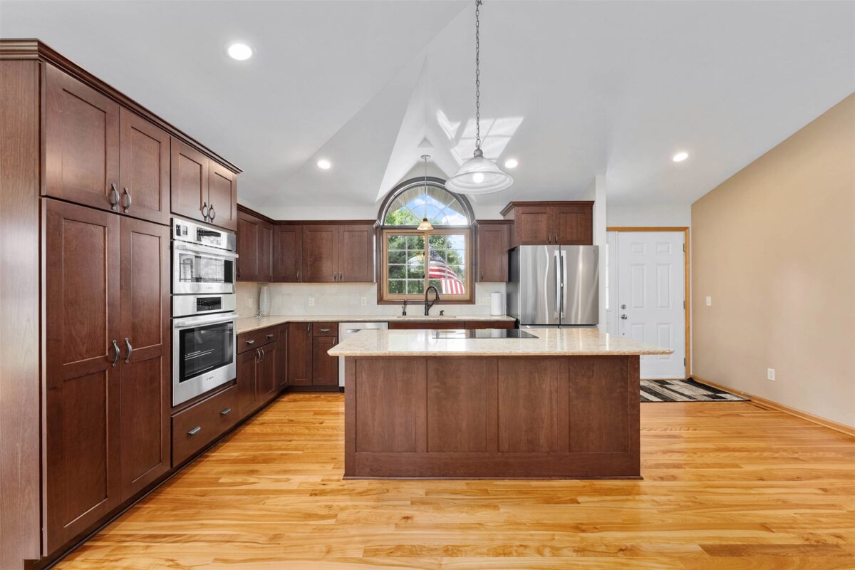 4274 Mill Ridge Circle, Eau Claire WI 54703 - Residential house for sale - MLS #1602413 - image6