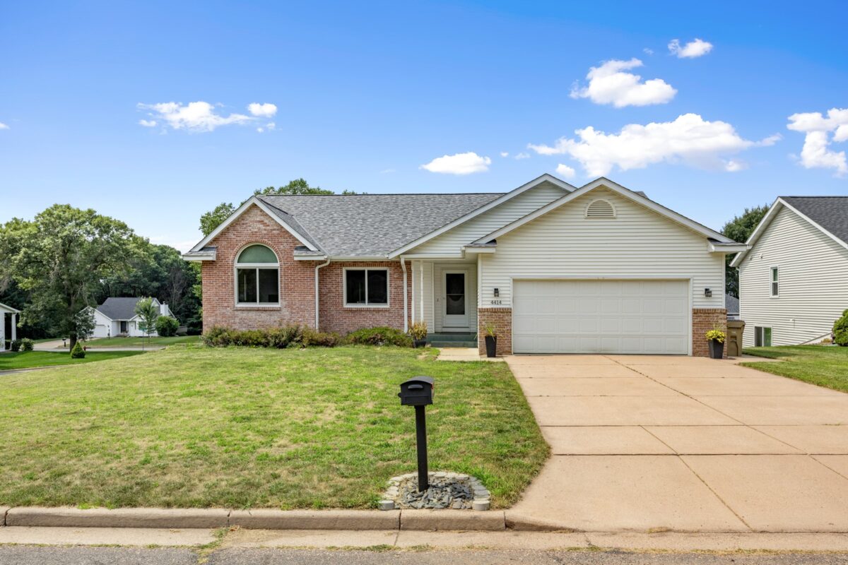 4414 Crest Court, Eau Claire WI 54701 - Residential house for sale - MLS #1603831 - image3