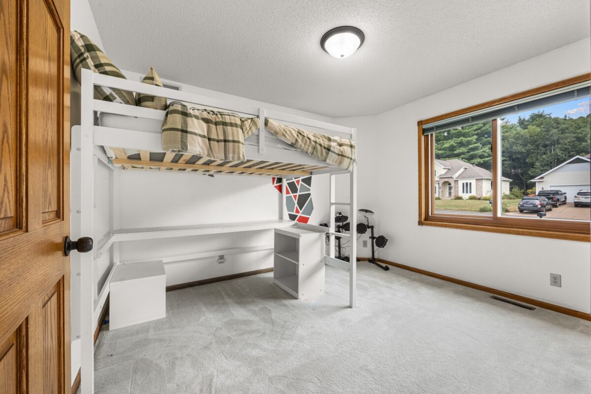 4414 Crest Court, Eau Claire WI 54701 - Residential house for sale - MLS #1603831 - image23