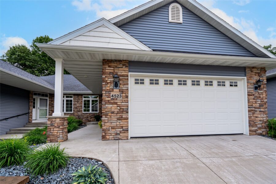 4523 Village Oaks Circle