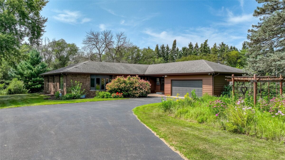 5892 Graff Road, Eau Claire WI 54701 - Residential house for sale - MLS #1603925 - image3