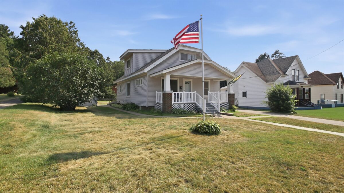 614 17th Avenue, Bloomer WI 54724 - Residential house for sale - MLS #1603799 - image2