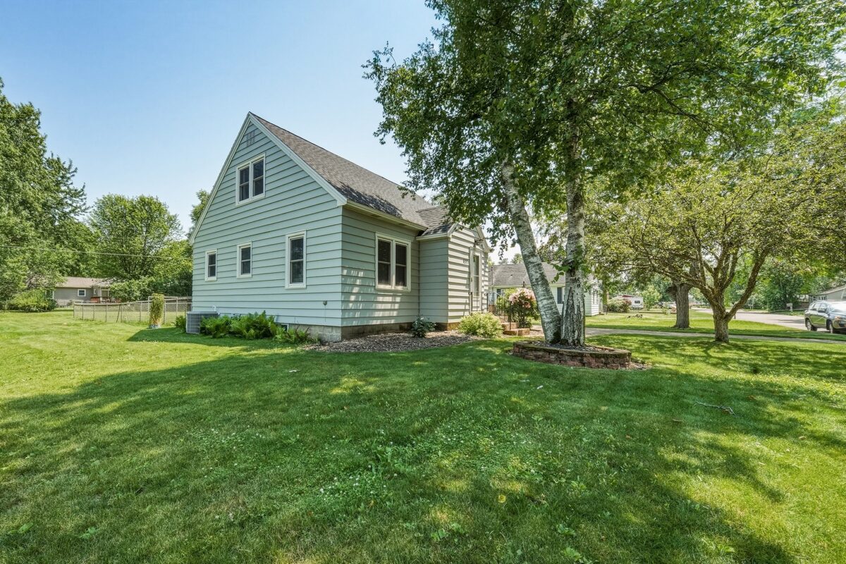 637 Harding Street, Chippewa Falls WI 54729 - Residential house for sale - MLS #1602864 - image3