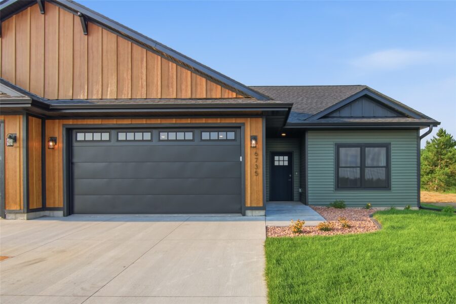 6735 Buck Tail Drive