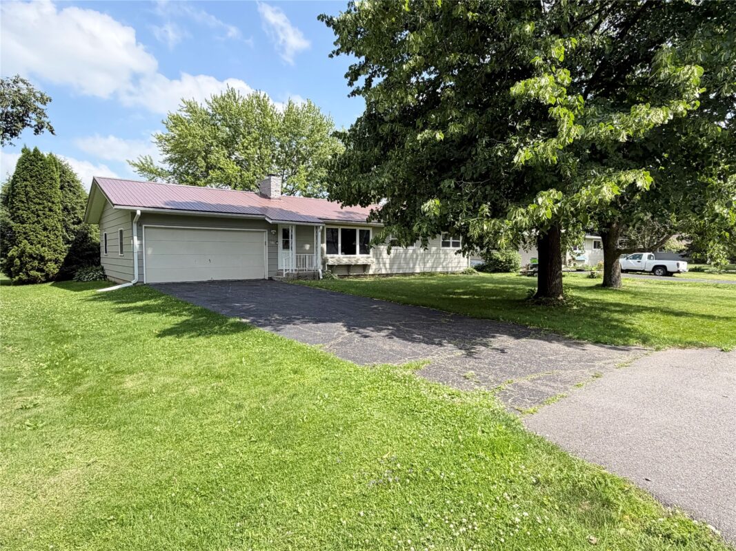 706 Eastwood Street, Withee WI 54498 - Residential house for sale - MLS #1602756 - image2
