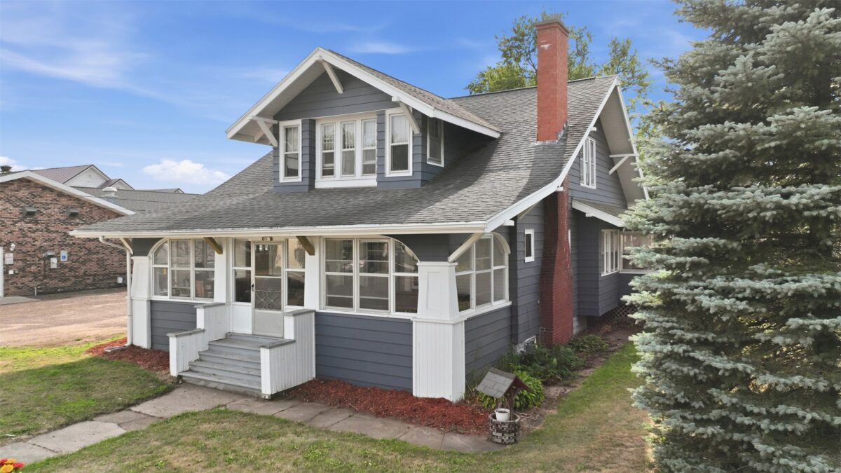 717 1st Street, Chetek WI 54728 - Residential house for sale - MLS #1603878 - image2