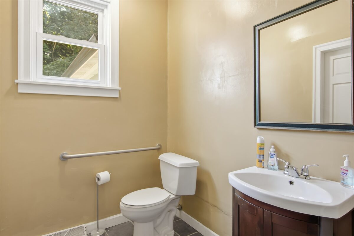 718 Bay Street, Chippewa Falls WI 54729 - CommercialSale house for sale - MLS #1603874 - image25