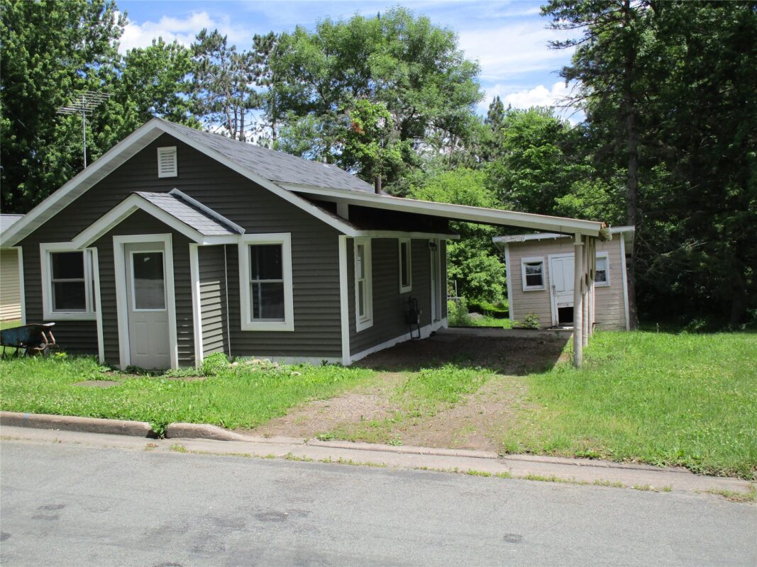 719 2nd Street, Ladysmith WI 54848 - Residential house for sale - MLS #1602540 - image2