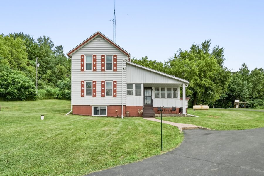 9007 County Highway N 