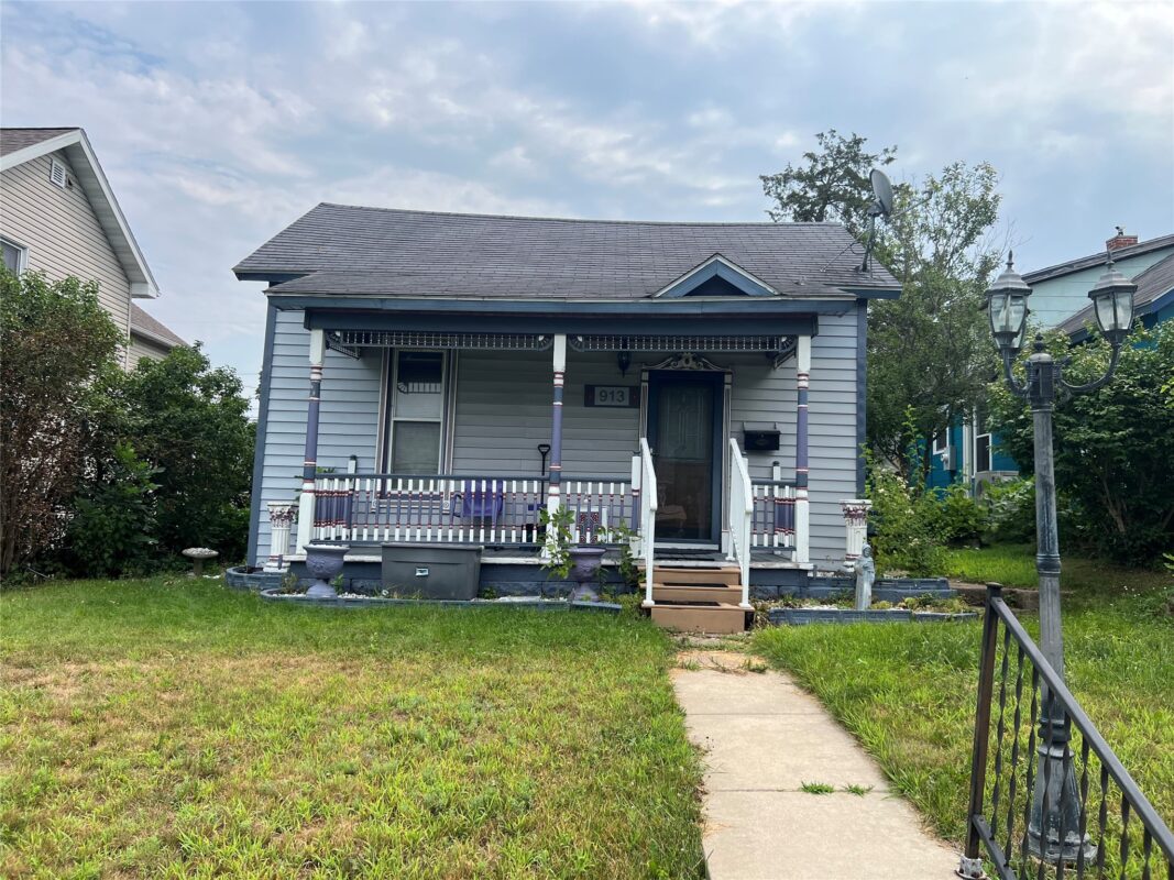 913 Summer Street, Eau Claire WI 54701 - Residential house for sale - MLS #1603858 - image2