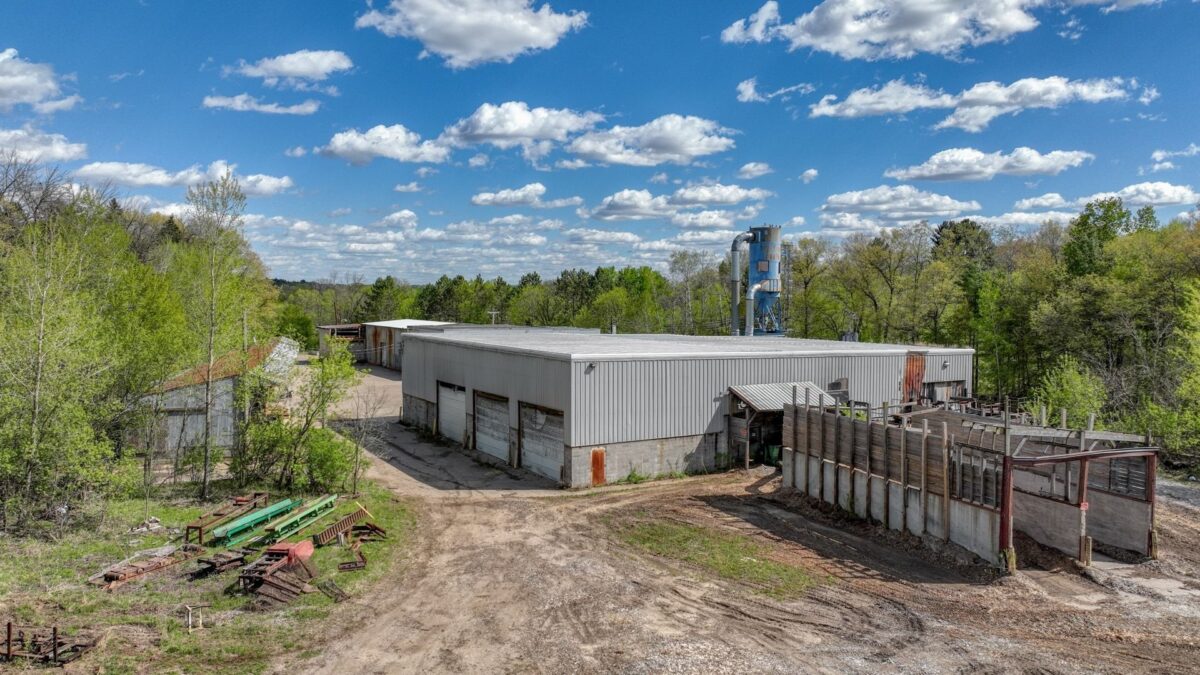 N2601 State Hwy 25 Highway, Menominee WI 54751 - CommercialSale house for sale - MLS #1603851 - image3
