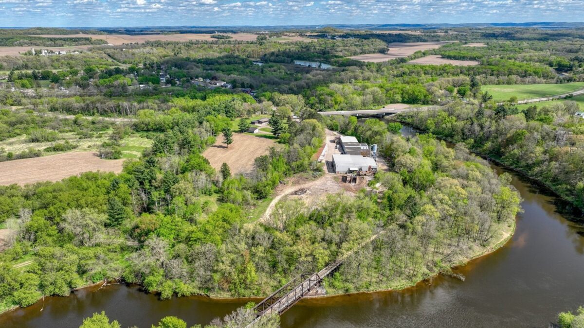 N2601 State Hwy 25 Highway, Menominee WI 54751 - CommercialSale house for sale - MLS #1603851 - image7